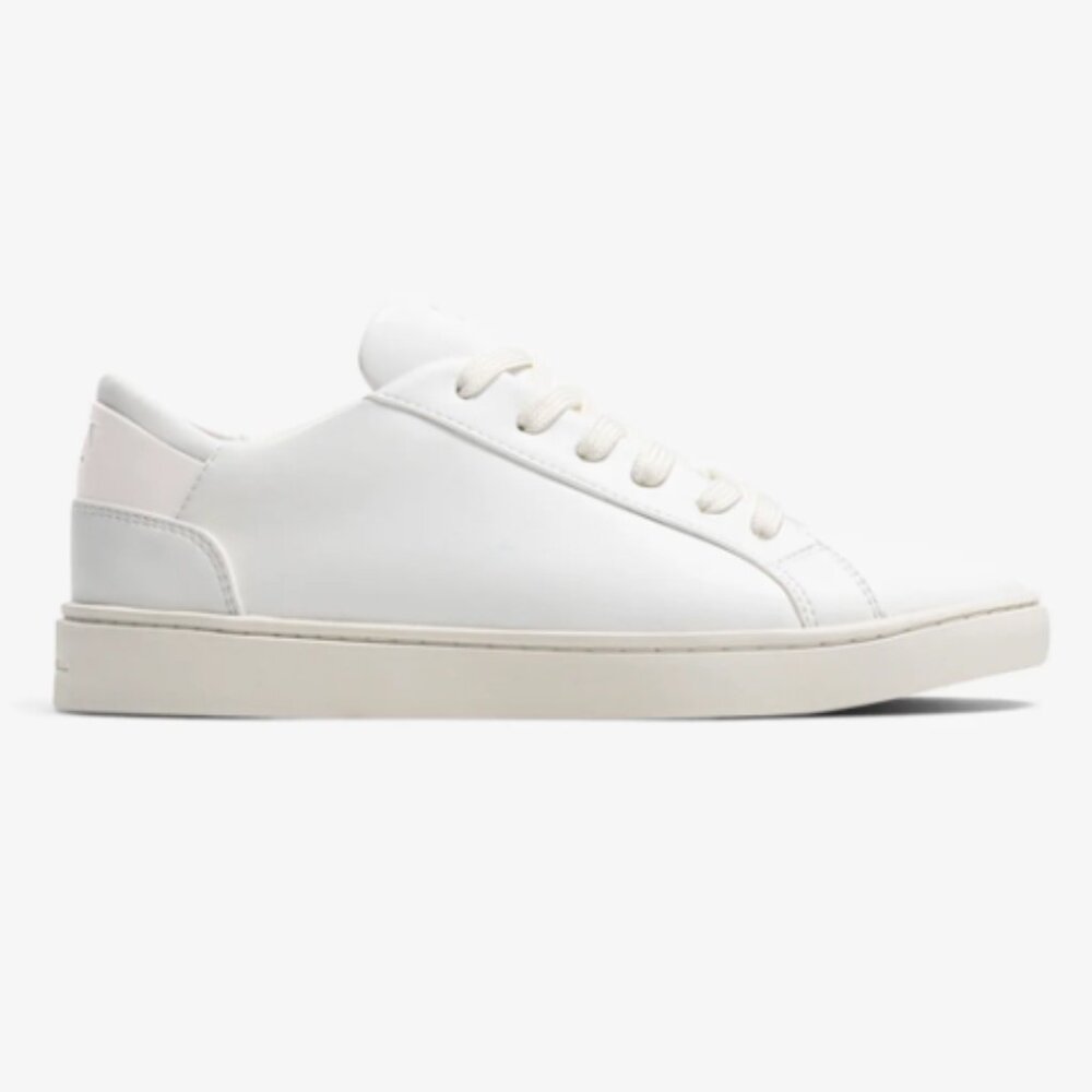 NEW IN BOX Thousand Fell Women’s Lace Up Sneakers 7.5